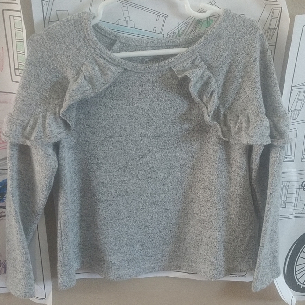 Grey sz 4T Long Sleeve Sweater
